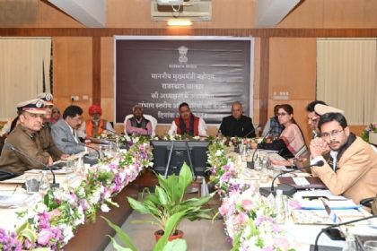 अधिकारियों से बोले मुख्यमंत्री, आमजन का भरोसा न टूटे