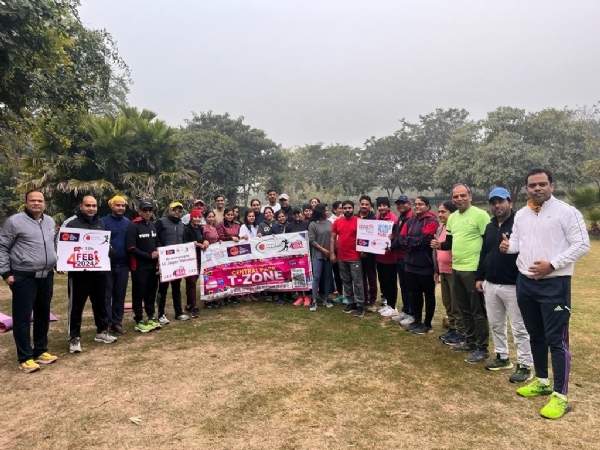 एयू जयपुर मैराथन से जुड़े प्रदीप यादव ने ‘बेयरफुट रन’ में बनाया नया वर्ल्ड रिकॉर्ड