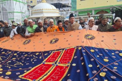 ख़्वाजा साहब का 812वां उर्स: इन्द्रेश कुमार की ओर से चादर पेश हुई