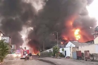 ठाकरे समूह की शिवसेना नेता सुषमा अंधारे के खिलाफ मामला दर्ज