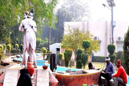 प्राण प्रतिष्ठा से पूर्व रामायण थीम पर बने तुलसी उपवन पार्क को चमकाने में जुटा प्रशासन