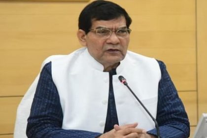 बदायूं के घुसखोर परियोजना अधिकारी की सेवा समाप्त, सिविल इंजीनियर बर्खास्त