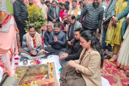 भाजपा के राष्ट्रीय प्रवक्ता जफर इस्लाम ने मुरादाबाद में किया सेल्फी प्वाइंट का उद्घाटन
