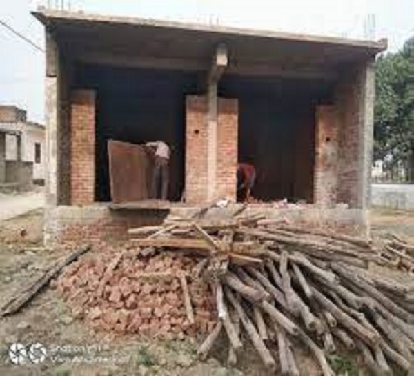 माडल शाप योजना के तहत निर्माणाधीन दुकानों का 70 फीसदी कार्य पूरा