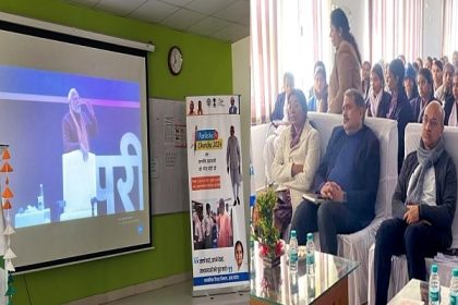 मोदी ने की परीक्षा पे चर्चा, उप्र के विद्यार्थियों को दिए टिप्स