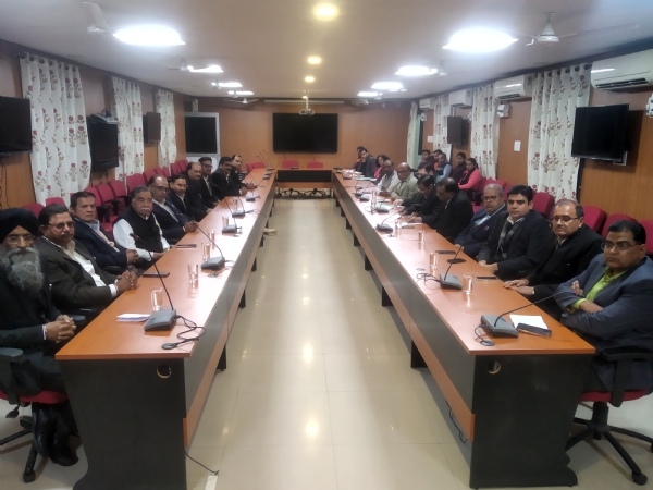 राजस्व  बार व बेंच बेहतर समन्वय से करें प्रकरणों का त्वरित निस्तारण -राजेश्वर सिंह