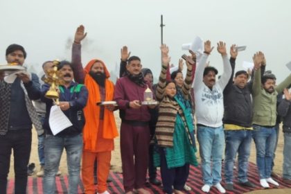 रामगंगा घाट पर भव्य गंगा महाआरती के साथ किया भंडारा