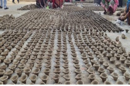  गोबर से बने दीपकों से रोशन होंगे मंदिर