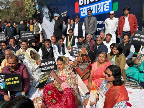 कांग्रेस कमेटी जयपुर का मौन सत्याग्रह।