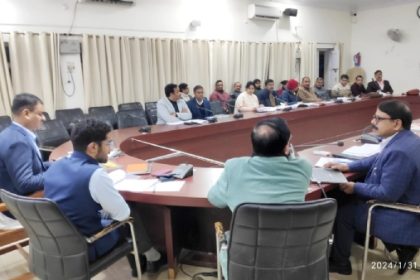 वाराणसी : जिलाधिकारी ने सीडीपीओ चोलापुर का वेतन रोकने का दिया निर्देश