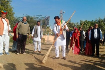 शोकसभाओं में शिरकत की