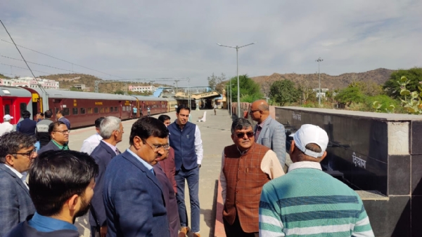 उत्तर पश्चिम रेल महाप्रबंधक ने किया हिम्मतनगर-उदयपुर-अजमेर खण्ड का निरीक्षण