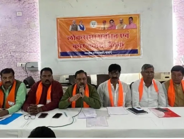 कार्यकर्ता अपनी जिम्मेदारी निभाएं : चतुर्वेदी