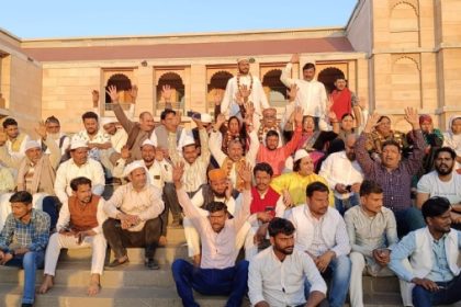 काशी में मुसलमानों ने लगाया हर हर महादेव का नारा, किया बाबा विश्वनाथ का दर्शन पूजन