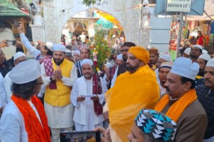 ख्वाजा साहब की दरगाह पर हुआ बसंत पेश, शाही कव्वालों ने बसंत गाया