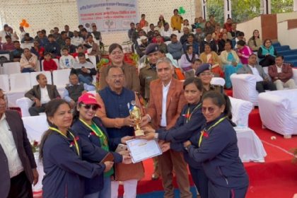 टेनिस प्रतियोगिता में जयपुर ग्रामीण महिला वर्ग में बनीं विजेता