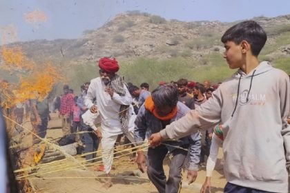 नक्सली से मुठभेड़ में शहीद बीएसएफ के जवान की सैन्य सम्मान से अंतिम विदाई