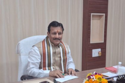 प्रधानमंत्री के हाथों संस्कृत विद्यार्थियों का पुरस्कृत होना हर्ष की बात