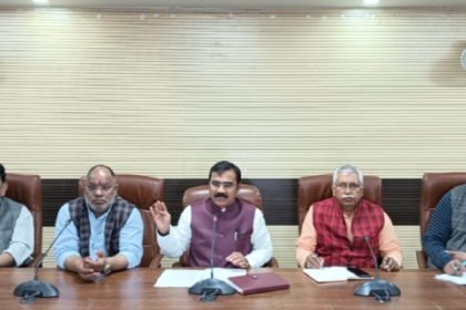 प्रधानमंत्री मोदी का शंखनाद के बीच पुष्प वर्षा कर भव्य स्वागत होगा : दिलीप पटेल