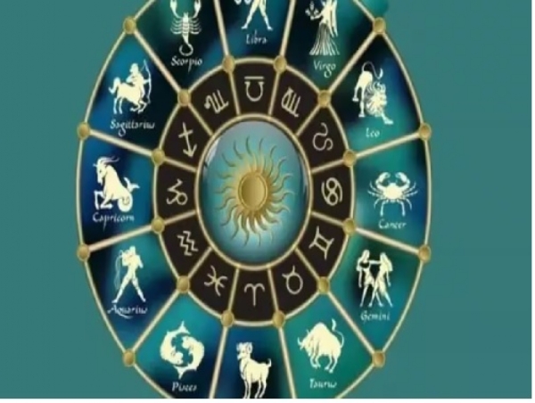 मंगल बनाएंगे शनि के साथ युति, कई राशियों को होगा लाभ