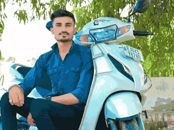 मृतक।
