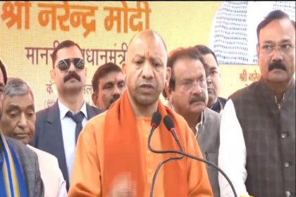 आगरा मेट्रो का उद्घाटन, मुख्यमंत्री योगी ने पीएम मोदी का किया धन्यवाद