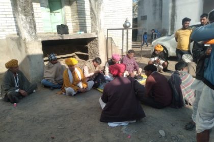 धरने पर बैठे रामपाल जाट।