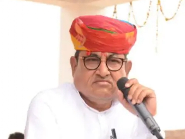 केंद्रीय मंत्री अर्जुनराम के सामने कांग्रेस ने गोविंद राम को बनाया उम्मीदवार, पत्नी जिप चुनाव में अर्जुनराम के बेटे को हरा चुकी