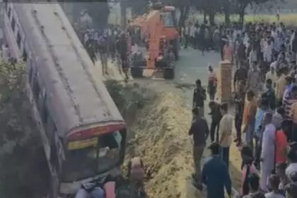 फोटो-22एचएएम-2तीन छात्रों की मौत से पॉलिटेक्निक में पसरा सन्नाटा