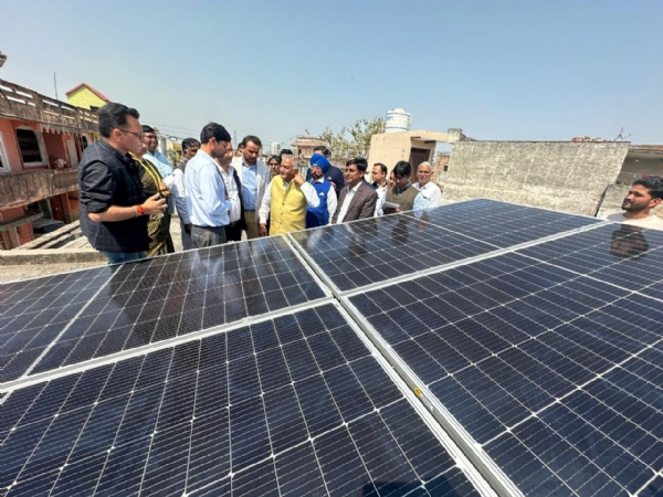 पीएम सूर्य घर मुफ्त बिजली योजना प्राप्त करने वाला पहला जनपद बना गाजियाबाद