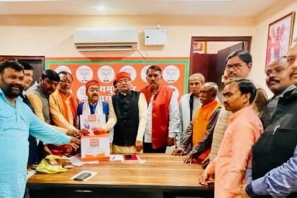 भाजपा काशी महामंत्री ने कैसा हो हमारा संकल्प पत्र सुझाव पेटिका का किया अनावरण
