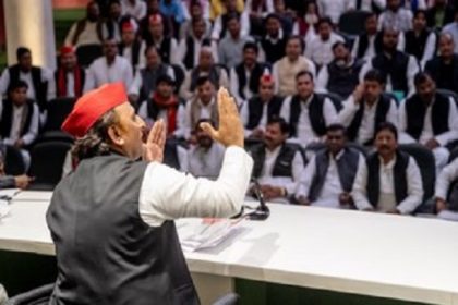 यह लोकसभा चुनाव लोकतंत्र और संविधान बचाने वाला : अखिलेश यादव