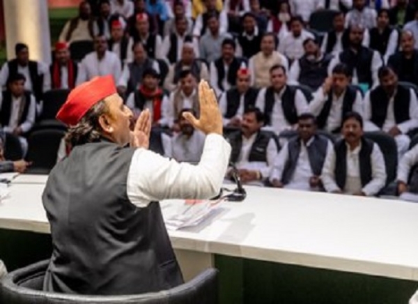 यह लोकसभा चुनाव लोकतंत्र और संविधान बचाने वाला : अखिलेश यादव