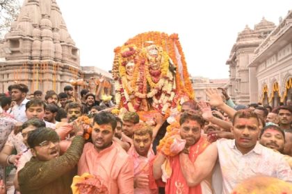 शिवांजलि: 'पार्वती संग सदा शिव खेल रहे होली'